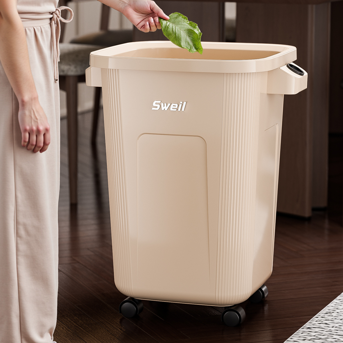 Large Rolling Garbage Can with - Commercial Kitchen Garbage Can 评论和价格